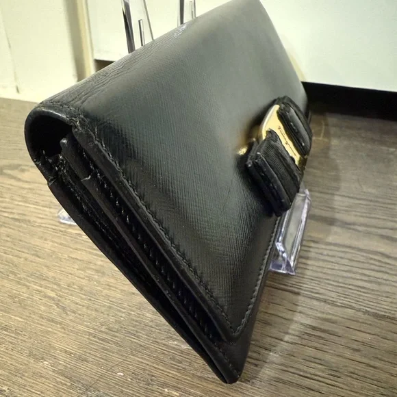 Salvatore Ferragamo Black Vara Bow Long Leather Wallet Clutch - EUC - Picture 6 of 8
